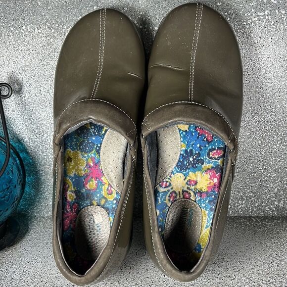 Greys Anatomy Softwalk Meredith Clogs Women's Size 8.5 Patent Leather Shoes - Picture 4 of 9